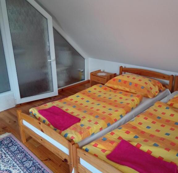 Дом 1 Спальня, Agro Privat
