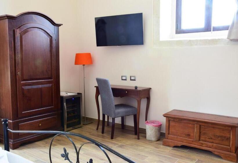 اتاق استاندارد چهار تخته, Antico Casale Benalì