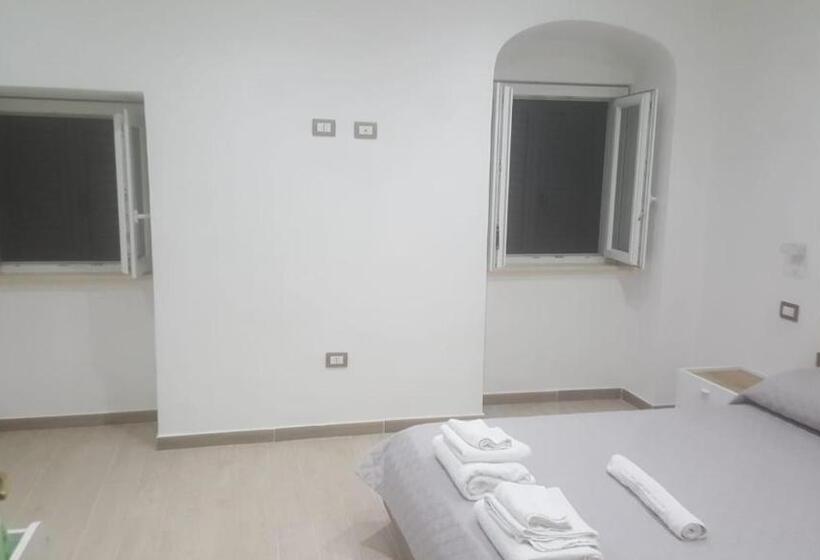 آپارتمان 1 خوابه همکف, Royal Suite