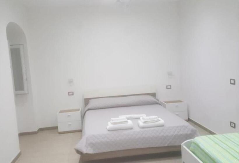 آپارتمان 1 خوابه همکف, Royal Suite
