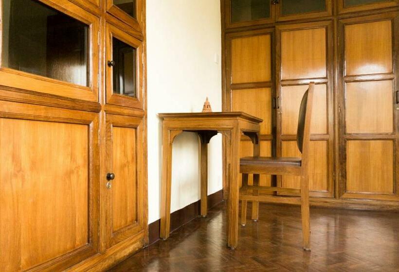 اتاق استاندارد با تخت بزرگ, Swayambhu View Guest House