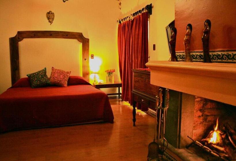اتاق سوپریور با تخت بزرگ, Casa De Los Arcángeles