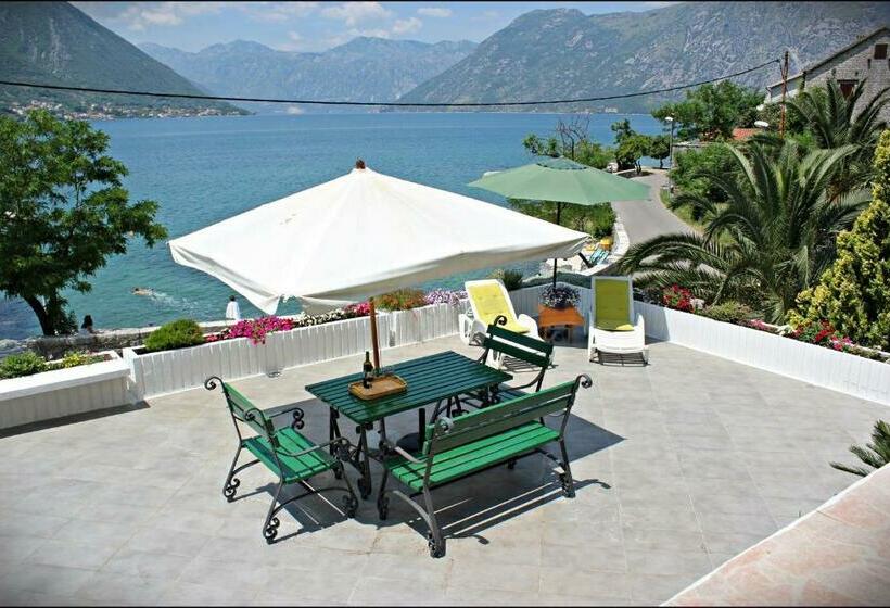 آپارتمان 1 خوابه با تراس, Accommodation Tomcuk