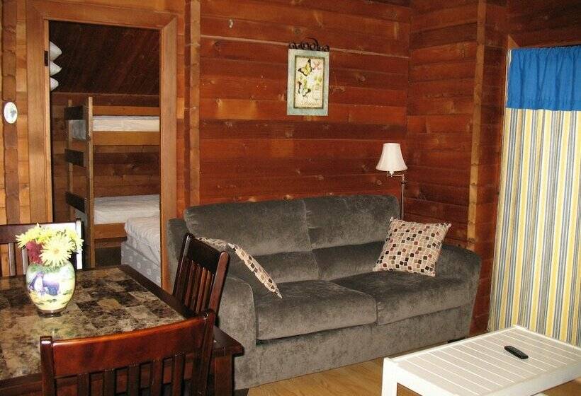 Хижина, Forest Lake Rv & Camping Resort