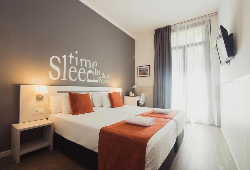 اتاق استاندارد, Hostal Live Barcelona