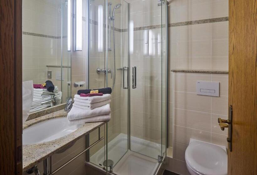 اتاق استاندارد با بالکن, Design Apartments & Zimmer   Zugspitze