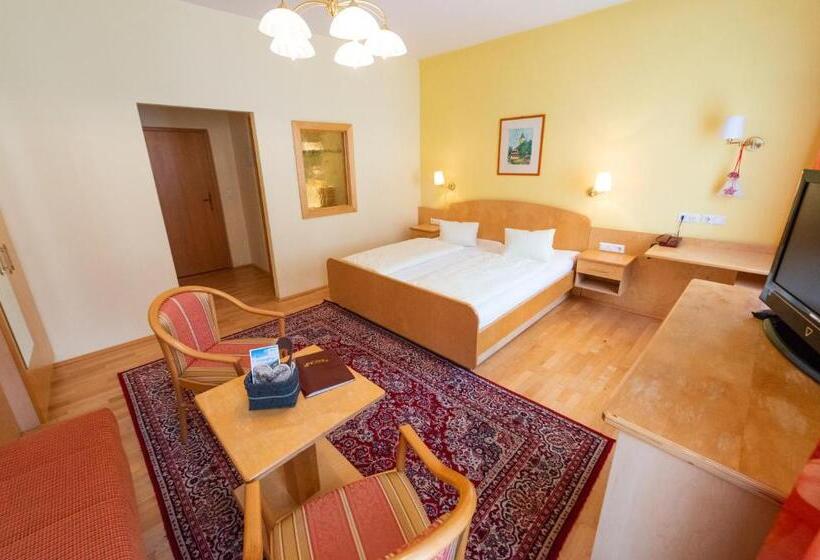 اتاق سوپریور, Landhotel Pacher