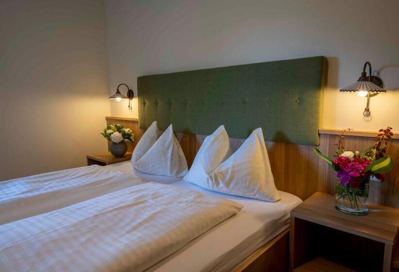 اتاق استاندارد, Landhotel Pacher