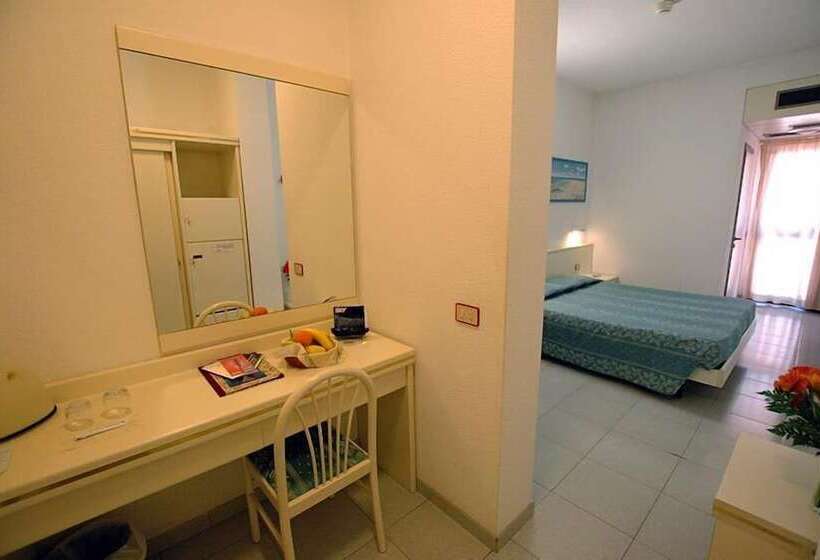 اتاق استاندارد با بالکن, Crystal & Residence
