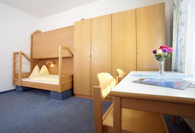 اتاق استاندارد یک نفره, Jugendgästehaus Bad Ischl