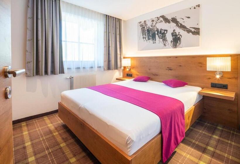 Номер Стандарт, Ursprung Panorama Hotel Königsleiten