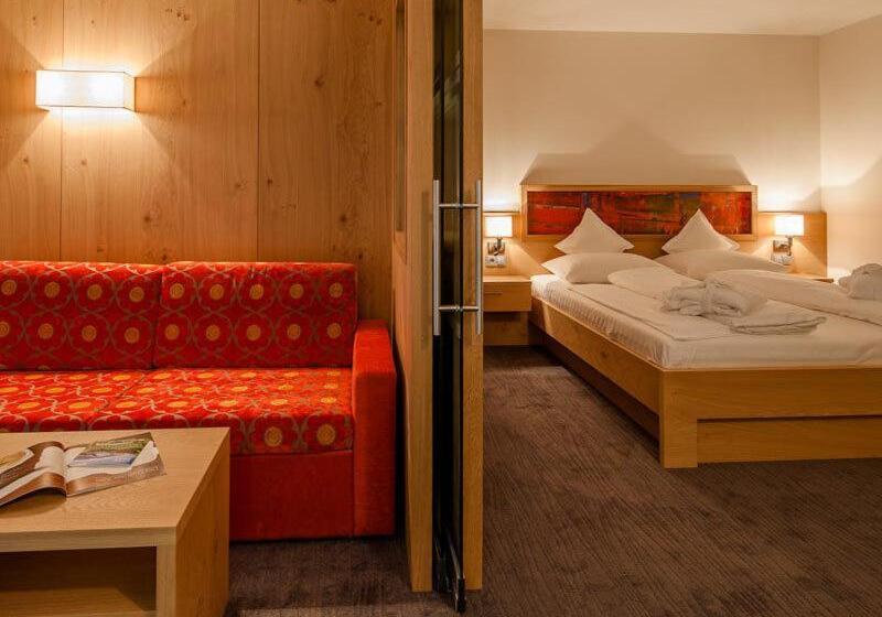 سوییت جونیور با بالکن, Vinumhotel Feldthurnerhof