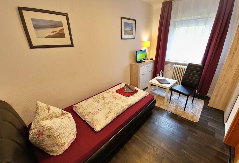 Quarto Estandar Individual, Pension Hamburg