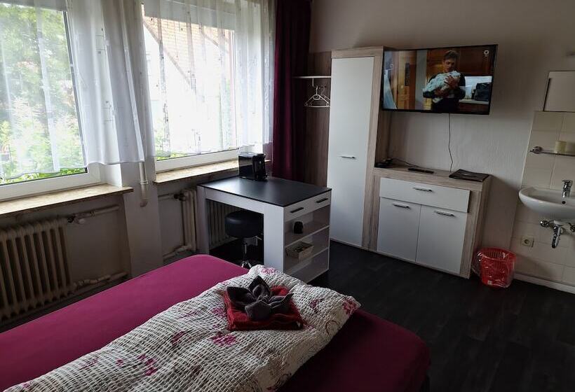 Quarto Estandar Individual, Pension Hamburg
