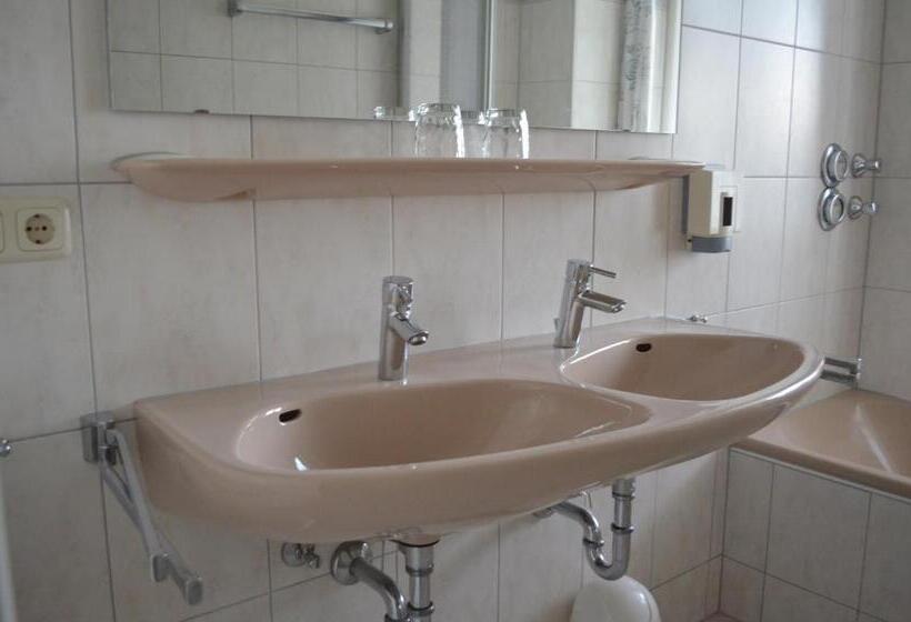 Номер Стандарт, Alte Post   Hotel Am Rhein Ufer Laufenburg