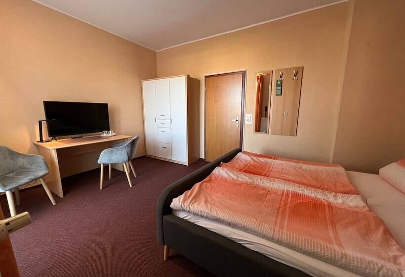 Номер Стандарт с Балконом, Pension Am Thermalbad