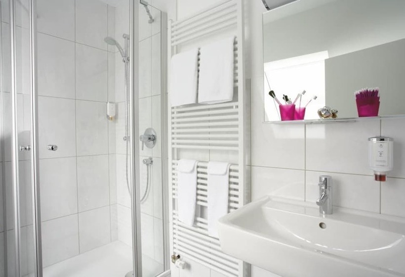 شقة غرفة واحدة, Romantik Berghotel Astenkrone