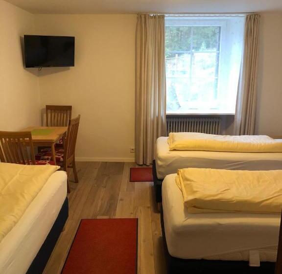 Quarto Triplo Standart, Gasthaus Hotel Löffelschmiede