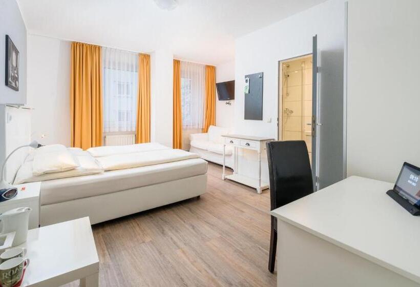 Номер Стандарт, Stadt Gut Hotel Rheinischer Hof