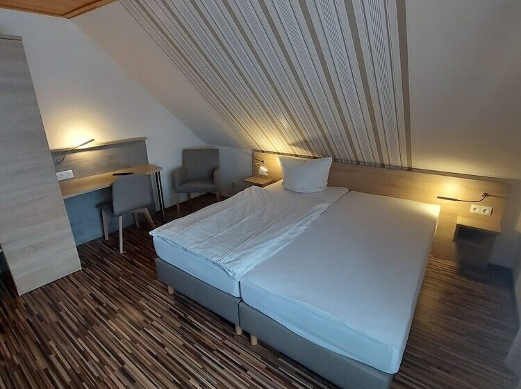 Номер Стандарт, Landgasthaus Hubertusklause