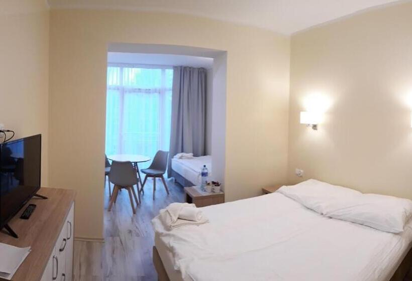 اتاق استاندارد سه نفره, Lazur Apartamenty