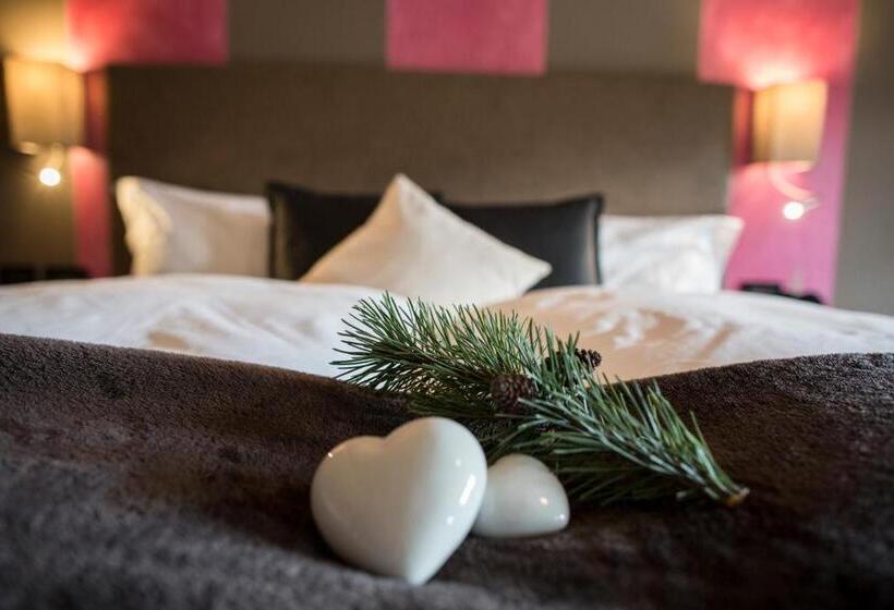 سوییت جونیور با بالکن, Olympic Spa Hotel   Adults Only