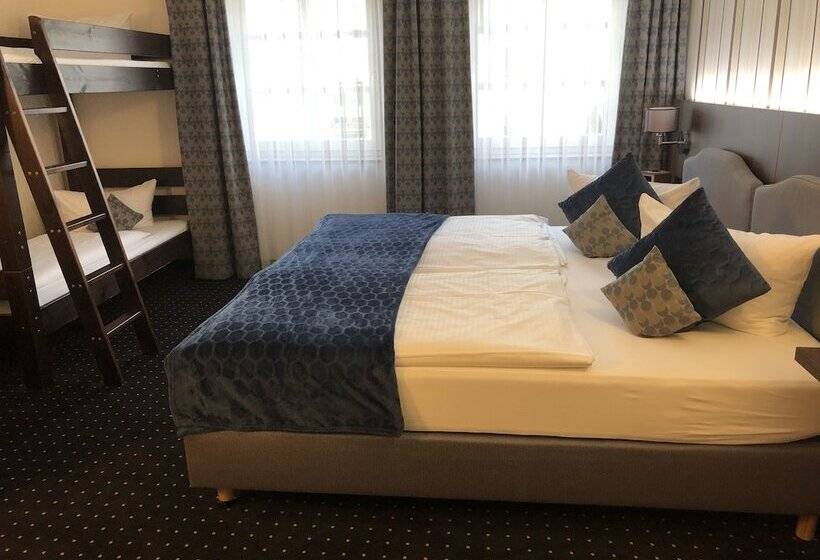 Семейный Номер, Lobinger Hotel Weisses Ross