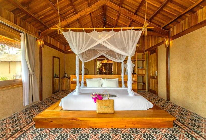 اتاق پرمیوم با چشم‌انداز دریا, Grand Ocean Bay Resort Phu Quoc