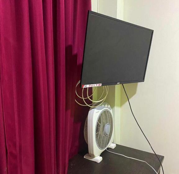 اتاق اکونومی یک تخته, Hostal Bulevar