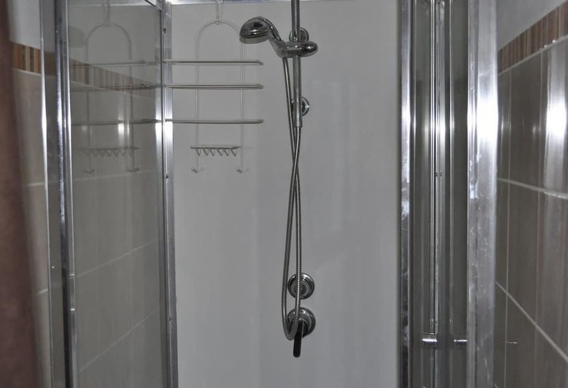 اتاق لوکس, La Villa Saint Pierre