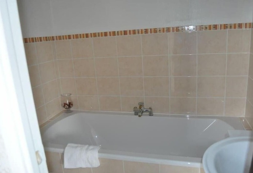اتاق لوکس, La Villa Saint Pierre