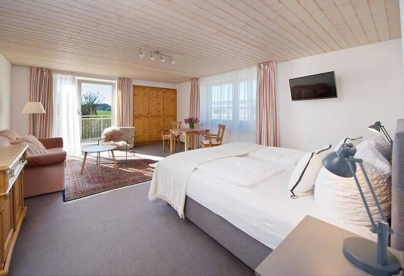 Номер Стандарт с Балконом, Landhotel Herzberger Garni Zimmer & Ferienwohnungen