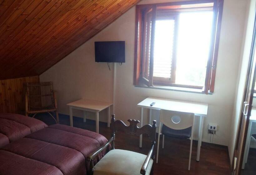 اتاق استاندارد با سرویس بهداشتی مشترک, B&b Casa Di Antonio_etna Vacanze
