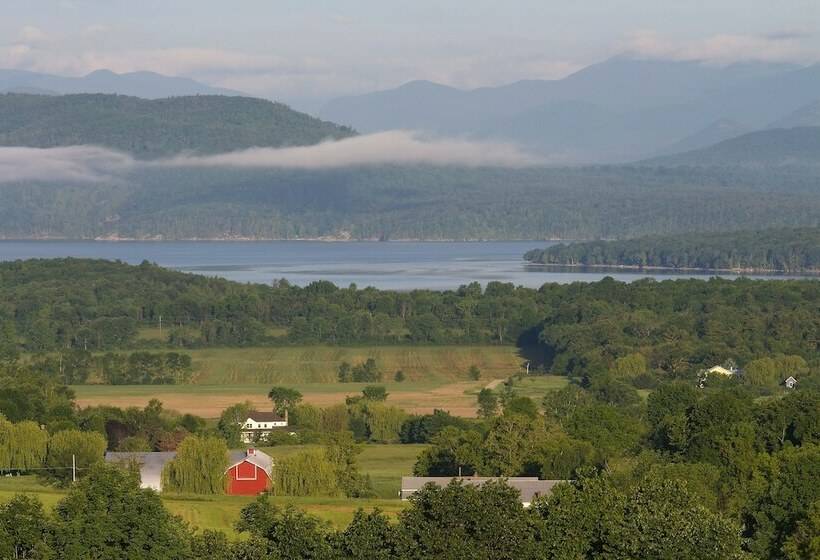 Люкс Premium 3 Спальни, Mt. Philo Inn