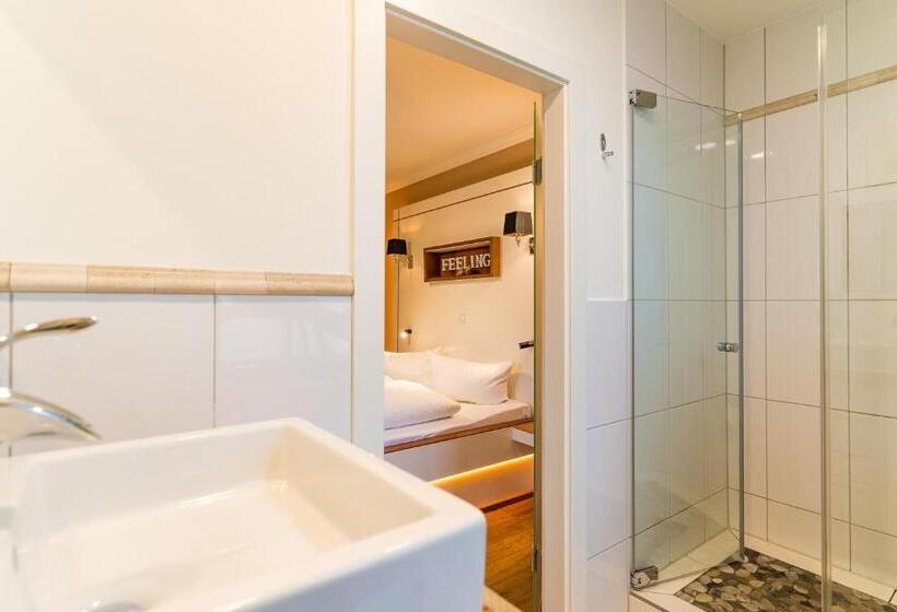 Номер Стандарт, Yachthotel Helvetia Spa  Und Wellnessdomizil