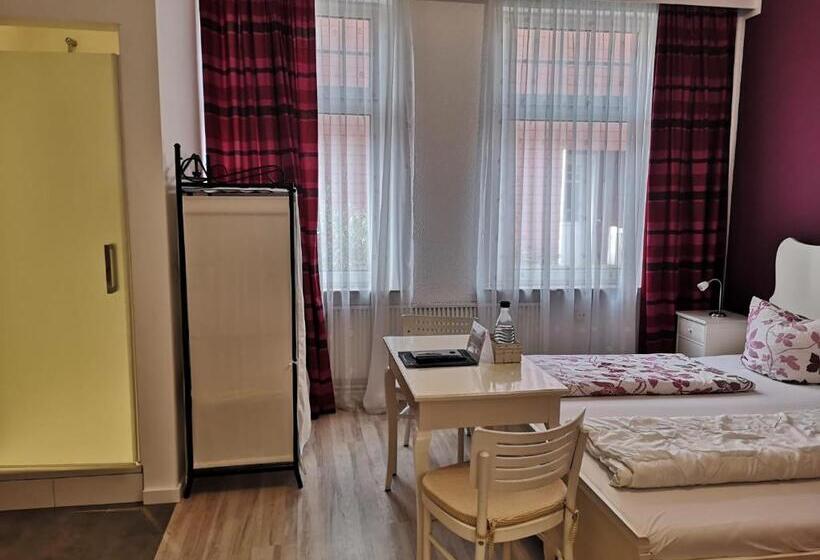 Номер Стандарт, Haus Strandburg