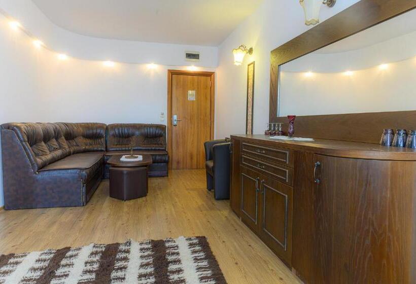 Полулюкс, Boutique Hotel L Do Rado