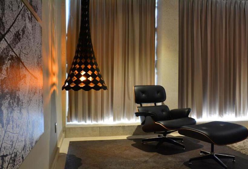 سوییت خانوادگی, Ilo Rojo Hotel Boutique