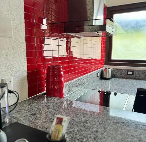 سوئیت پرزیدنت, Ilo Rojo Hotel Boutique