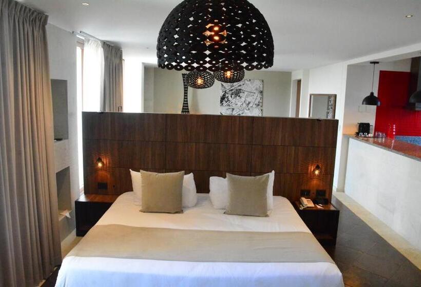 سوئیت پرزیدنت, Ilo Rojo Hotel Boutique
