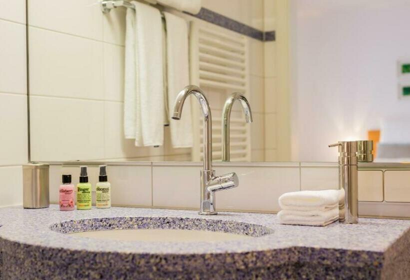 اتاق استاندارد, Art Hotel House One