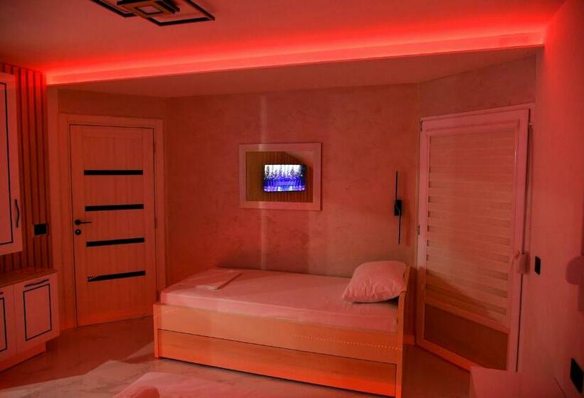 اتاق استاندارد چهار تخته, Pansion Eden