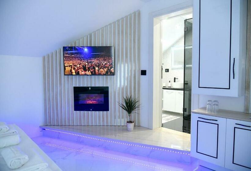 اتاق استاندارد چهار تخته, Pansion Eden