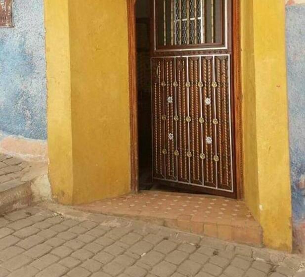 اتاق خانوادگی, Riad Lala Zakia