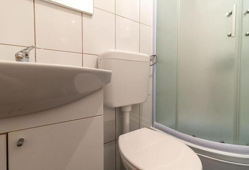 استودیو خانوادگی, Apartments Bozena