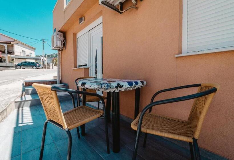 استودیو خانوادگی, Apartments Bozena