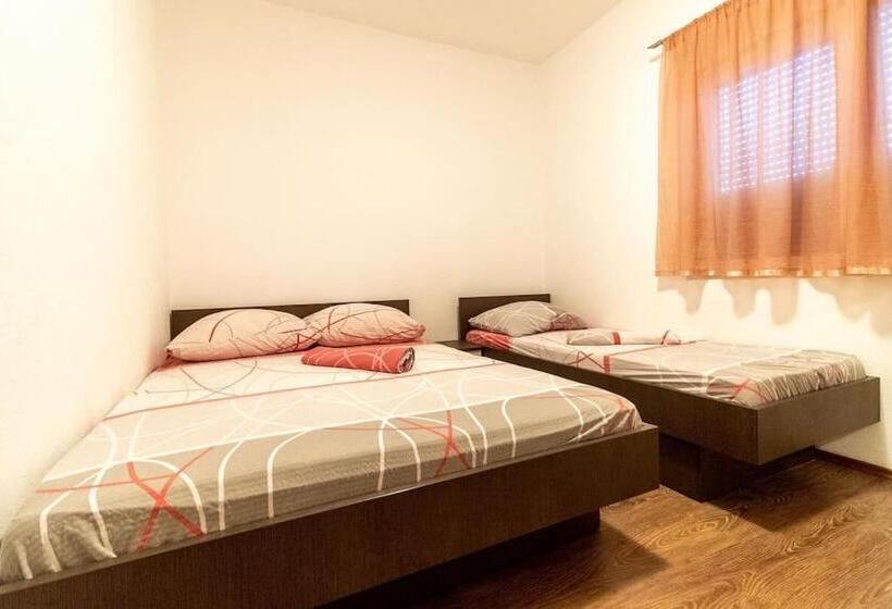 آپارتمان 1 خوابه با چشم‌انداز دریا, Apartments Bozena