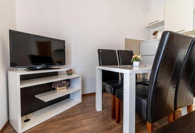 آپارتمان 1 خوابه, Apartments Bozena