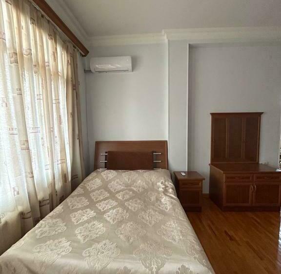 اتاق لوکس با بالکن, Najaryan’s Family Guest House