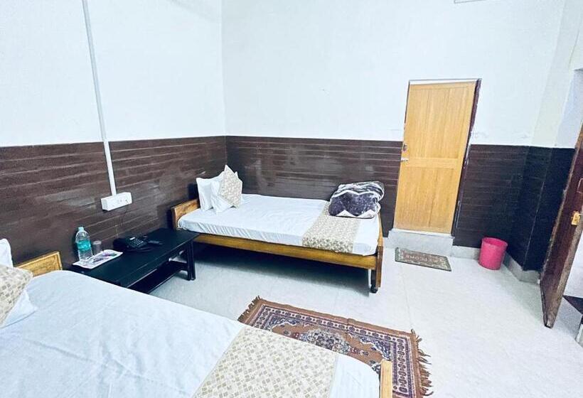 اتاق استاندارد, Rajgir International